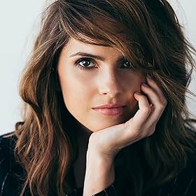 Shelley Hennig Shelley Hennig