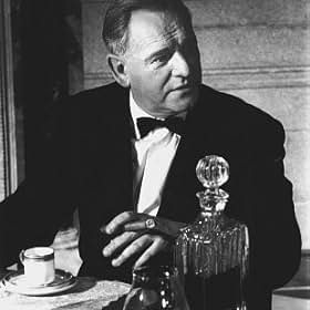 Bernard Lee Bernard Lee