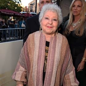 Estelle Harris Estelle Harris