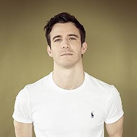 Luke Thompson Luke Thompson