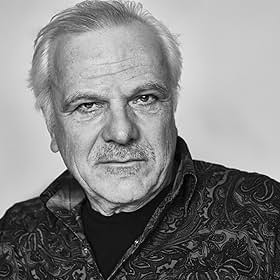 Bernhard Schütz Bernhard Schütz