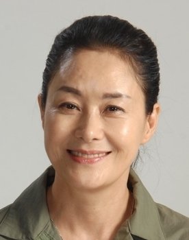 Lee Hwa-young